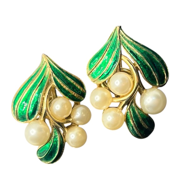 1960s Crown Trifari Enamel Mistletoe Green leaf Enamel & Faux Pearl Earrings